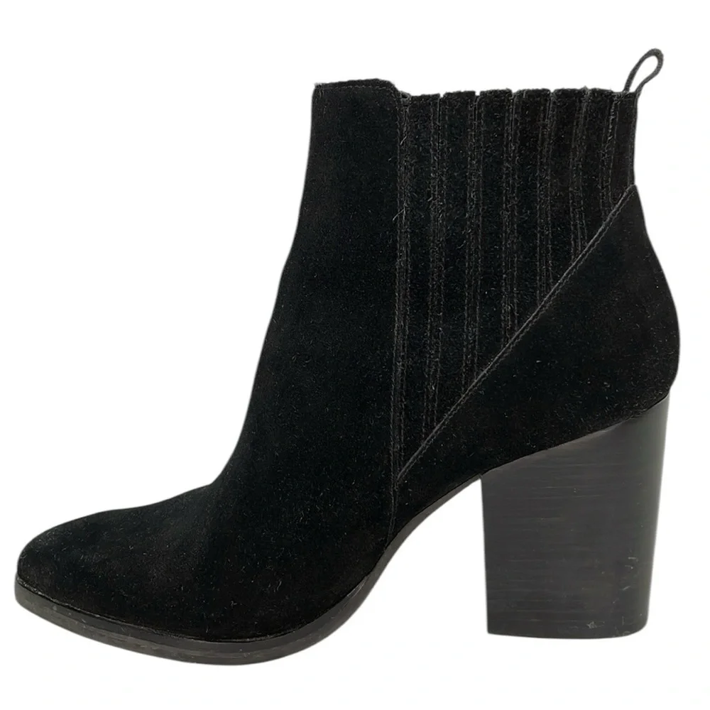 Marc Fisher Booties Black Suede Ankle Boots Pointed Toe Heeled Size 8.5
